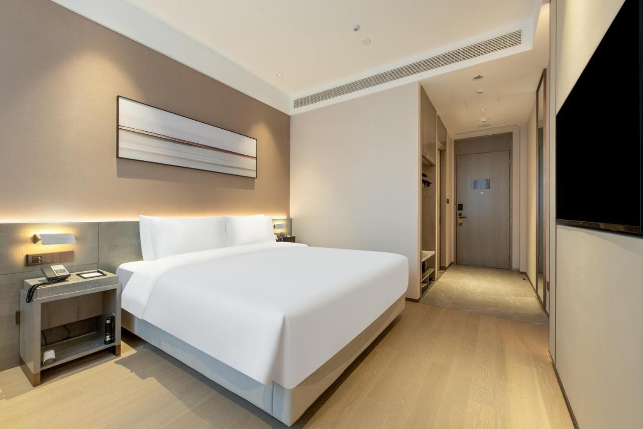 Hyatt Place Linyi People Square Екстериор снимка